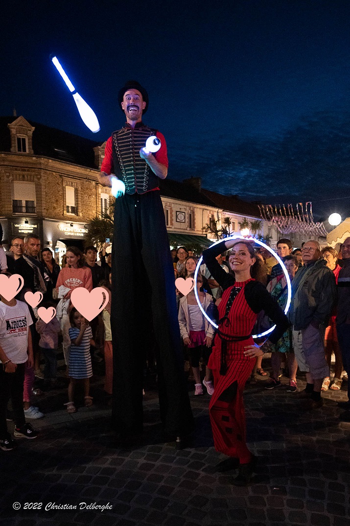 de l'animation de rue et des sourires