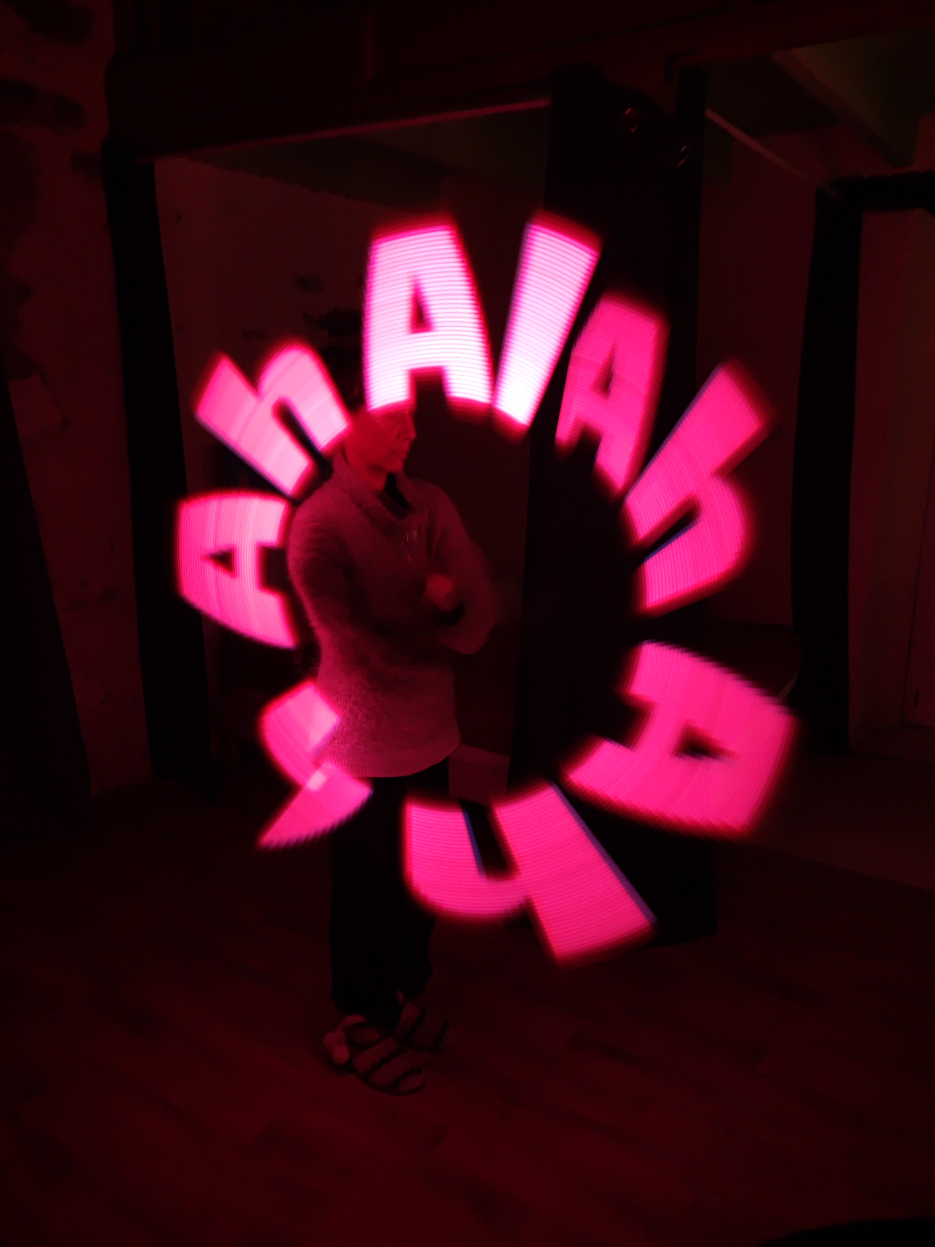 animation lumineuse LED pour Halloween, agrès haute technologie